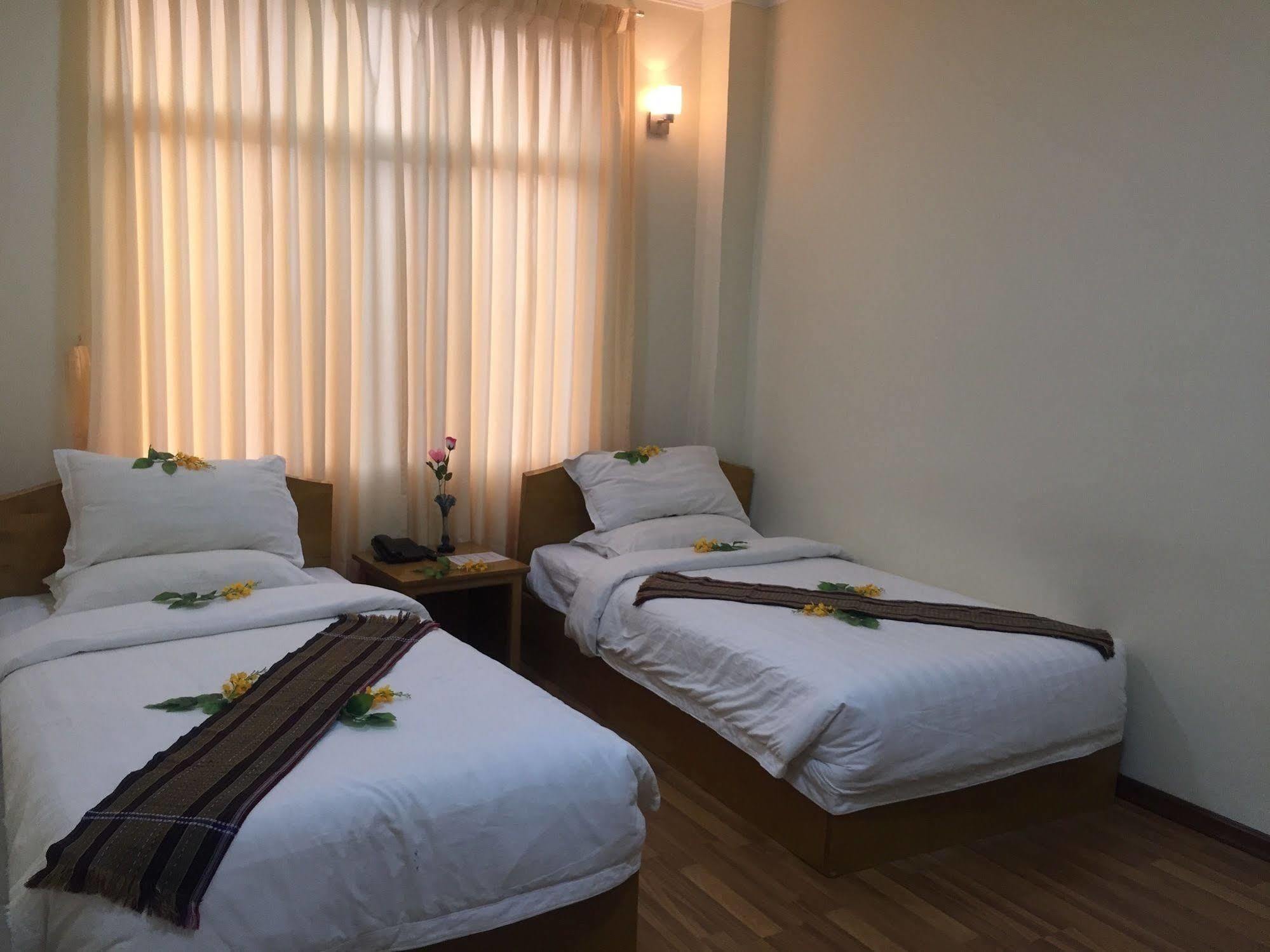 Inle Star Hotel Nyaung Shwe Exterior foto