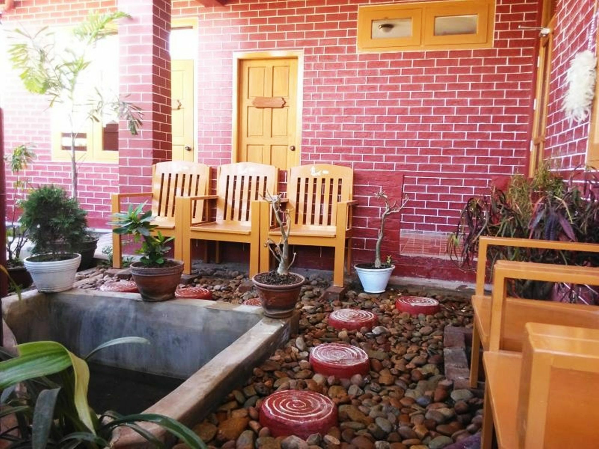 Inle Star Hotel Nyaung Shwe Exterior foto